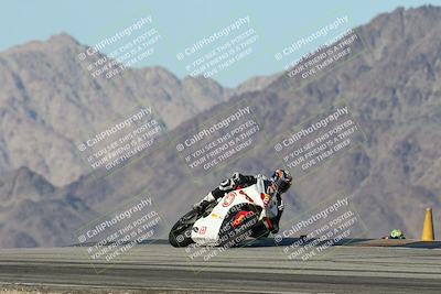 media/Dec-01-2025-Moto Forza (Mon) [[2daa91e15f]]/1-Advanced Group/Session 4 Turn 9/